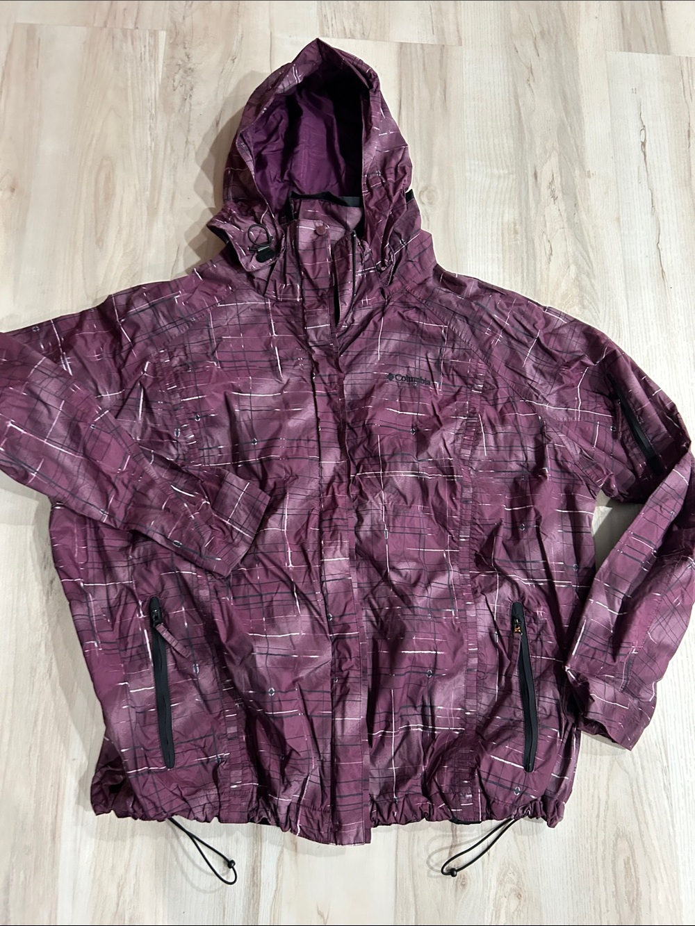 Columbia Women’s Plum Printed Hooded Rain Jacket